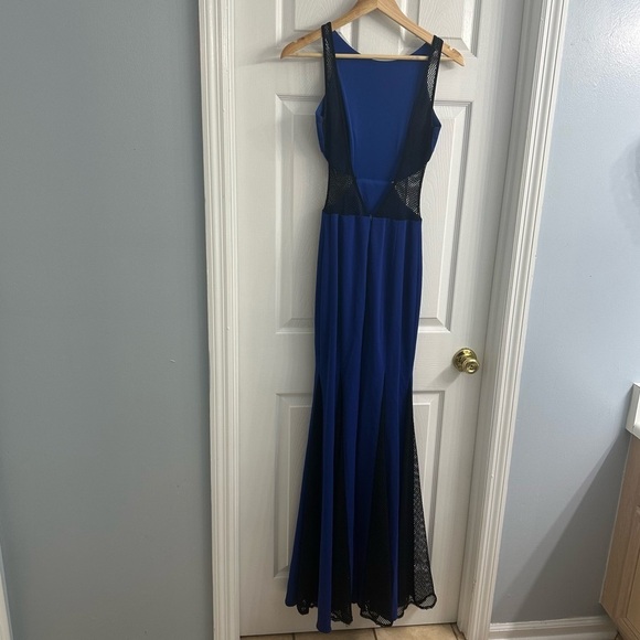 Issue New York Dress Long Trumpet Cut Out Mesh Royal Blue Prom Size Extra Small - Picture 6 of 9